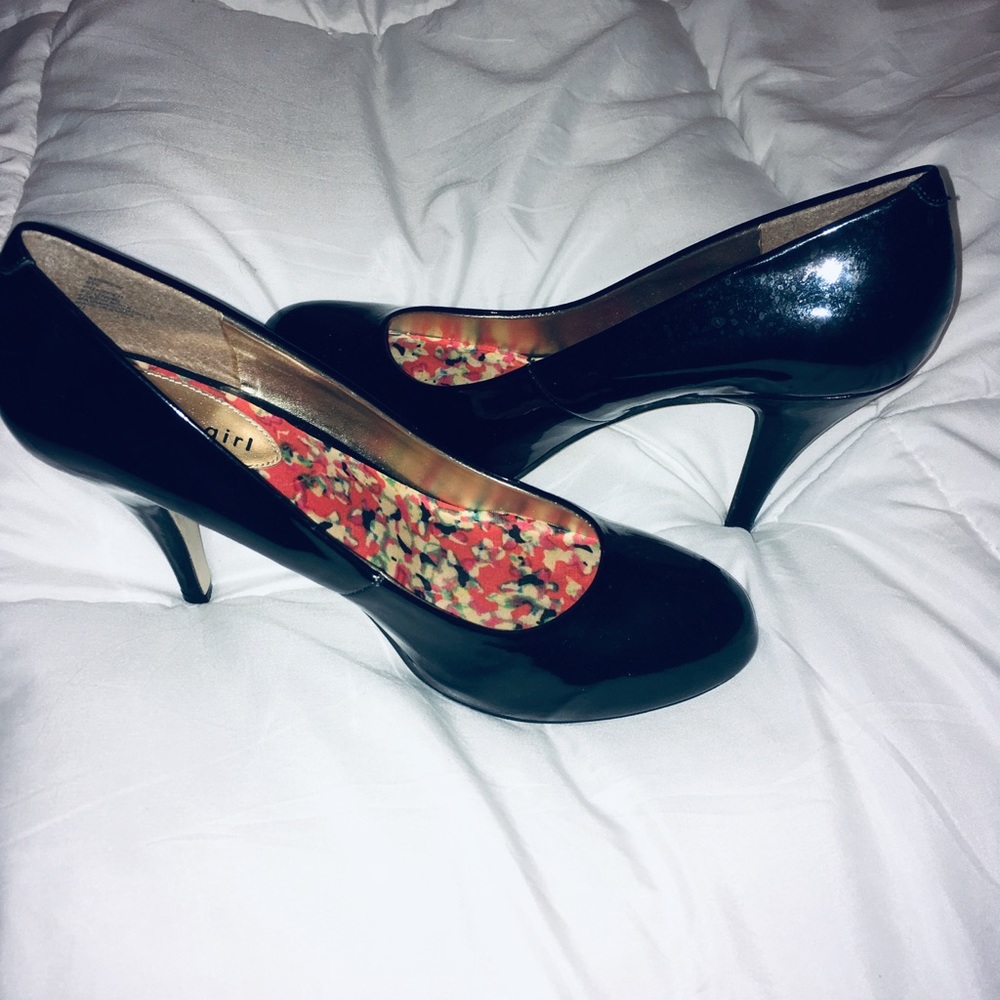 Madden Girl Patent Heels - 9W